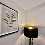 Apartmán One Bedroom Flat By Brookland Serviced Short Lets With Free Wifi Leeds (West Yorkshire)
