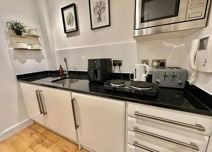 One Bedroom Flat By Brookland Serviced Short Lets With Free Wifi Appartement *