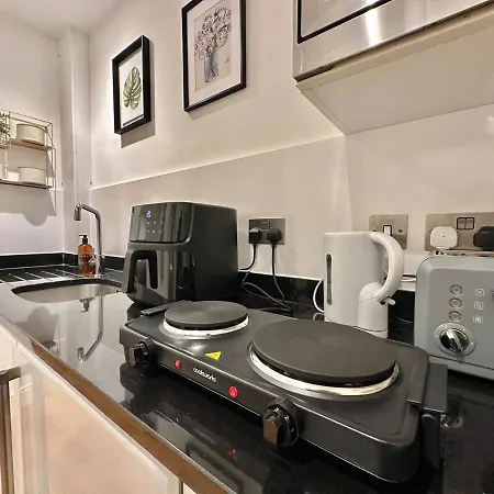 One Bedroom Flat By Brookland Serviced Short Lets With Free Wifi